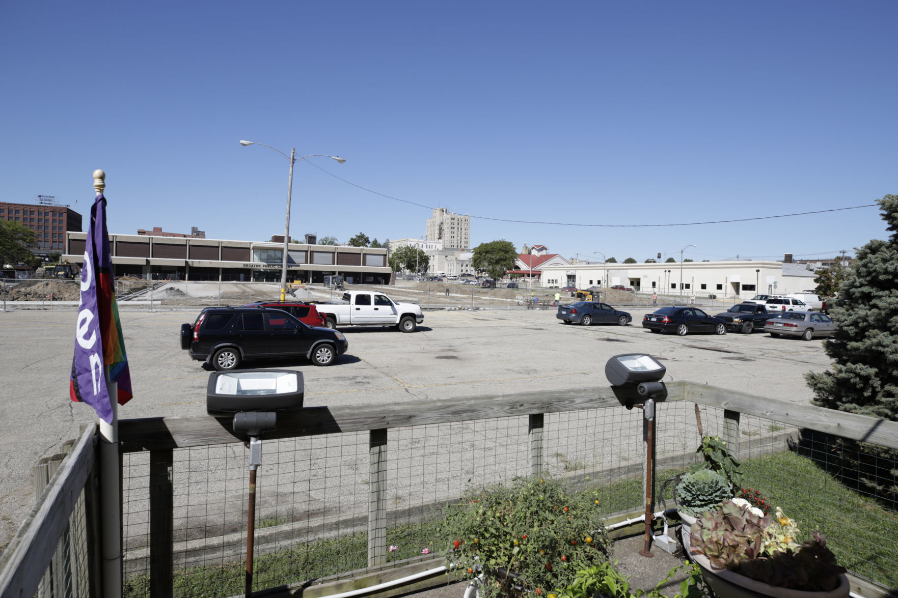 novel_ideas_library_parking-092519.JPG